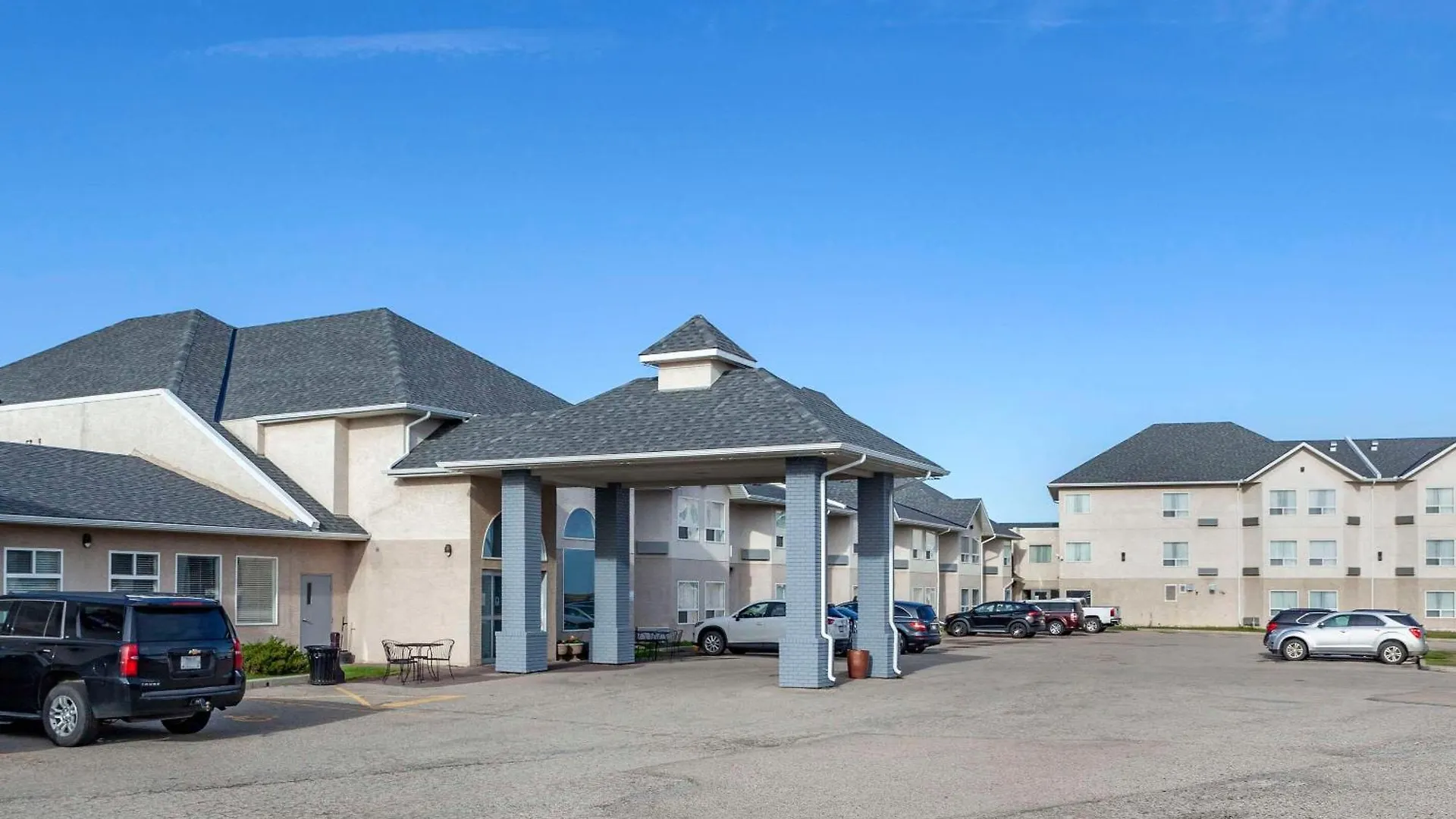 Quality Inn & Suites Edmonton International Airport Leduc Otel